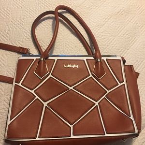 Purse w/removable shoulder strap❤️